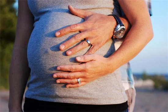 怀孕三个月怎么辨别怀的是男孩还是女孩？孕初期有哪些注意事项？